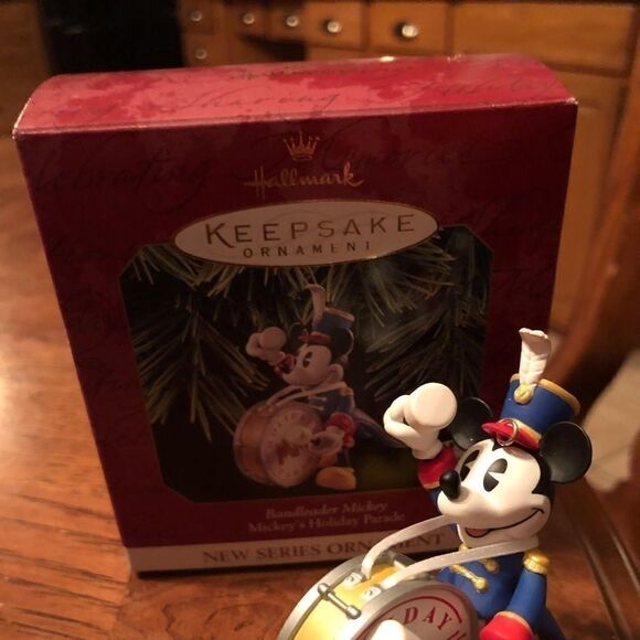 1997 Bandleader Mickey-Mickey’s Holiday Parade - Picture 2 of 4